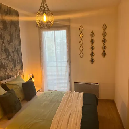 Snug & Cosy Proche Gare Partdieu, Acces Facile Aeroport Et Eurexpo Апартаменты *